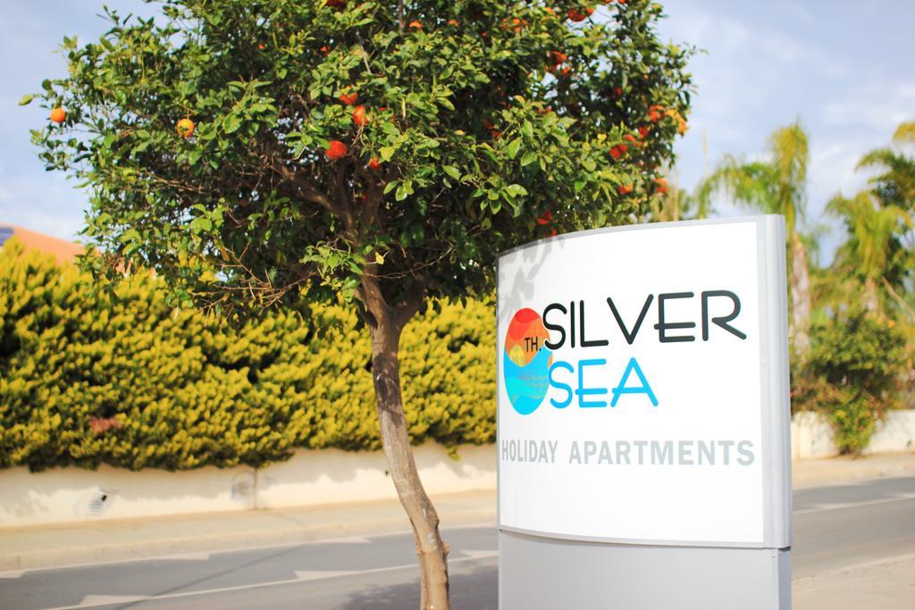 Silver Sea Holiday Apartments ไอยานาปา ภายนอก รูปภาพ